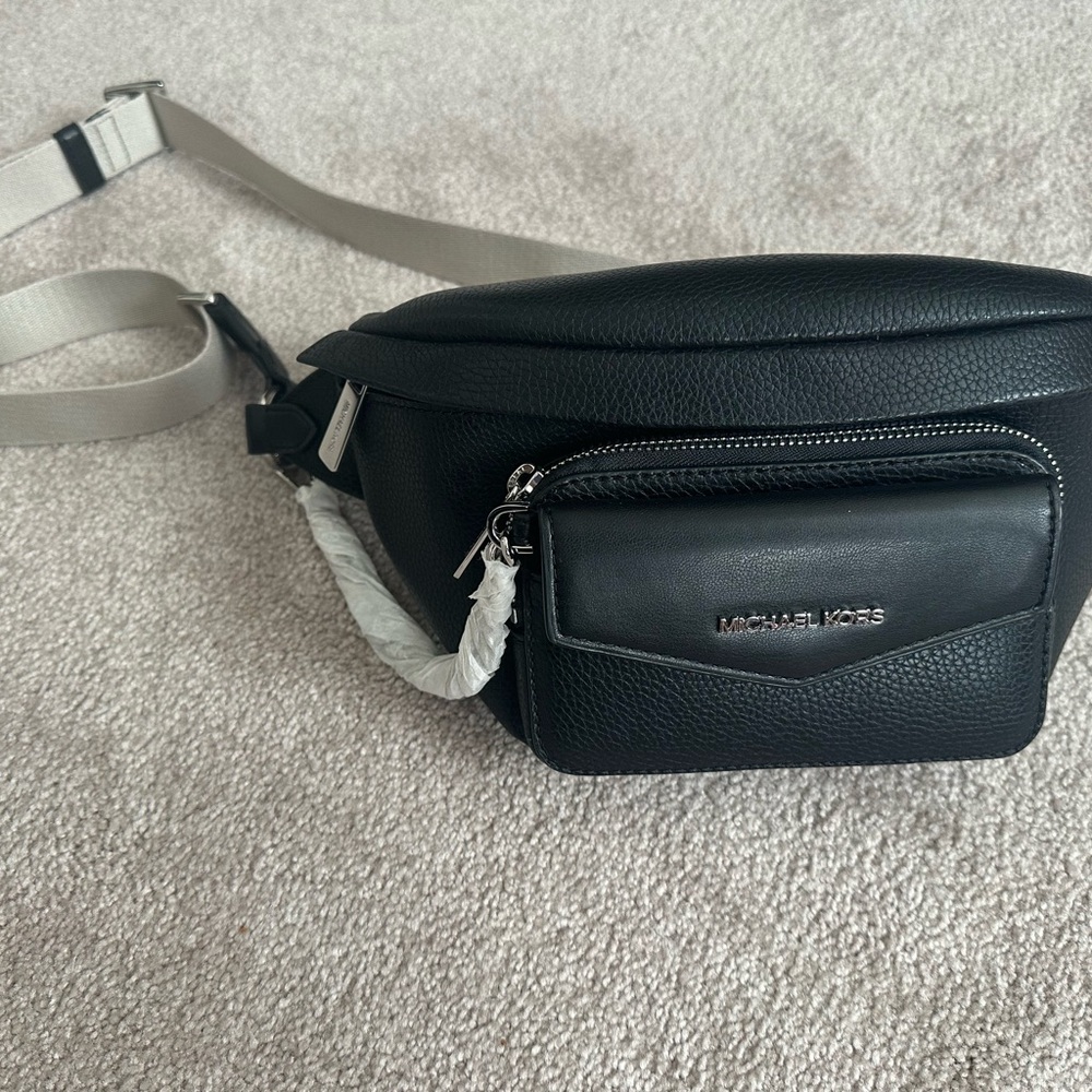 Michael Kors Black Belt Bag Sleek Design Adjustable Strap